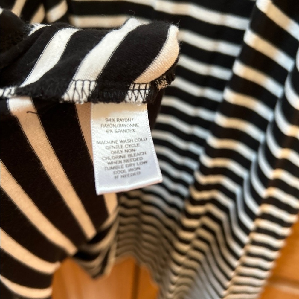 Loft black & white striped dress size medium - Picture 5 of 6